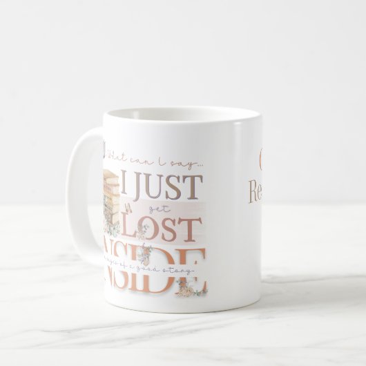 Fun Floral Bookish Romance Personalisiertes Sprich Kaffeetasse (Vorderseite Links)