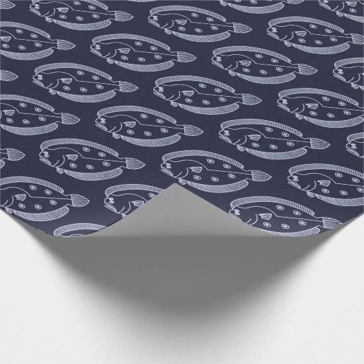 Fun Flounder Fisch im Licht Lila auf Deepest Blue Geschenkpapier (Ecke)