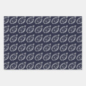 Fun Flounder Fisch in Weiß am tiefsten Blau Geschenkpapier Set (Vorderseite)