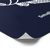 Fun Flounder Fisch in Weiß am tiefsten Blau Poster (Ecke)