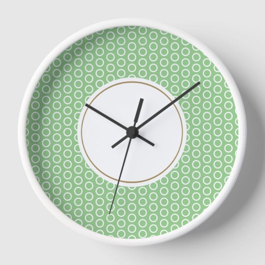 Fun Geometric Sage Green White Tiled Art Außenring Uhr (Vorderseite)