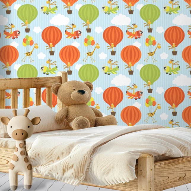 Fun Giraffe im Muster der Luftballons und Flugzeug Tapete (Fun Giraffe in Air Balloons and Planes Pattern Wallpaper by Ricaso. Children's bedroom decor)