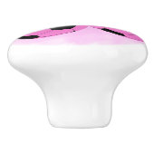 Fun Girly drei helle, rosa schwarze Fußball-Bälle Keramikknauf (Seitenansicht)