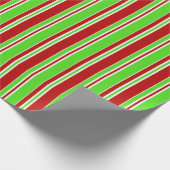 Fun Green, White, Red Christmas Style Lines Geschenkpapier (Ecke)