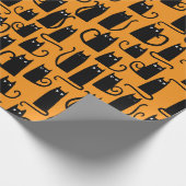 Fun Halloween Black Cat Orange Geschenkpapier (Ecke)