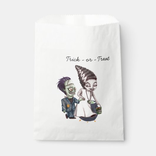 Fun Halloween Favor Bag with Ghostly Bride & Groom Geschenktütchen (Vorderseite)