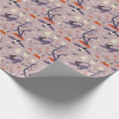 Fun Halloween Pattern Forest Spirits Geschenkpapier (Ecke)