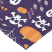 Fun Halloween Pattern Tischdecke (Schrägansicht)