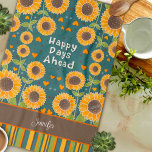 Fun Happy Sonnenblumen Streifen Individuelle Name  Geschirrtuch<br><div class="desc">Chic Personalisiertes Blumenmuster Modernes Stripe Küchentuch. Diese farbenfrohen Sonnenblumenhandtücher sind perfekt, um Ihrer Küche einen farbenfrohen Pop zu verleihen. Machen Sie sie einzigartig, indem Sie Ihren Namen oder Ihr Lieblings-Zitat hinzufügen. Ob Sie ein erfahrener Koch oder ein aufstrebender Zuhause-Koch sind, diese Handtücher sind der ideale Begleiter für kulinarische Abenteuer. Sie...</div>