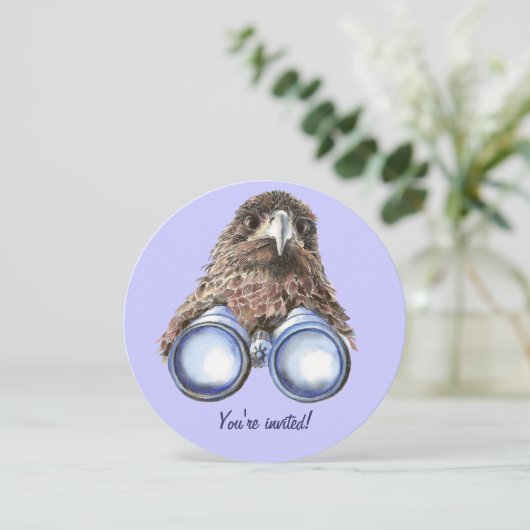 Fun Hawk Bird zusehen Birthday Einladung (Stehend Vorderseite)