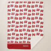 Fun Ho Ho Text Red Holiday Pattern Weihnachten Sherpadecke (Vorderseite)