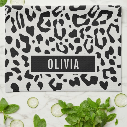 Fun Individuelle Name Snow Leopard Tierdruckmuster Geschirrtuch (Gefaltet)