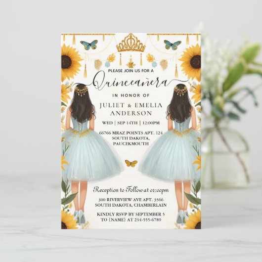 Fun Joy Lily Twin Dual Joint Double Quinceanera Einladung (Stehend Vorderseite)