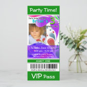 Fun Kids VIP Pass Event Ticket Foto Party (grün) Einladung (Stehend Vorderseite)