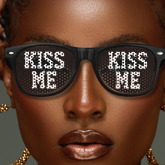 Fun Kiss Me Party Bold Letter Black Partybrille