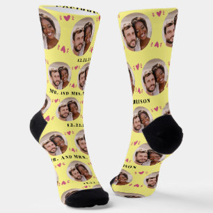 Fun Light Yellow Newlyweds Foto Pattern Socken