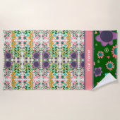 Fun Lila floral Individuelle Name Muster Trendy Strandtuch (Vorderseite)