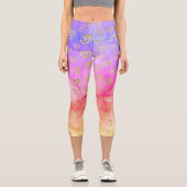 Fun Lila rosa Gelbgoldherzen Muster Capri Leggings (Vorderseite)