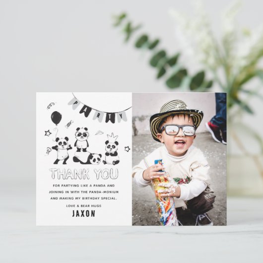 Fun Modern Panda Kindergeburtstag Dankeskarte (Stehend Vorderseite)