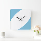 Fun Moderne Ozean Blau Weiße Zeitgenössische Kurve Quadratische Wanduhr (Zuhause)