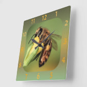 Fun Nah-up Bee-Pollen-Korb auf gelber Blume Quadratische Wanduhr (Winkel)