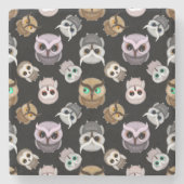 Fun Owl Muster auf schwarzem Hintergrund Steinuntersetzer (Vorderseite)