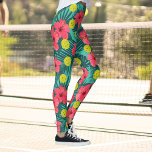 Fun Pickleball Tropischer Hibiskus Blume Sport Leggings<br><div class="desc">Mit diesen PHANTASTISCHEN,  hochwertigen Leggings mit gelben Pickleballs-Set vor tropischem floralen Hintergrund können Sie Ihr Pickleball-Spiel auf den nächsten Level bringen. Ideal für Freizeit- oder Turnierspiele oder auch für das Tragen in der Stadt.</div>