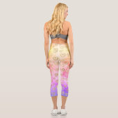 Fun Pink Lila Yellow Hearts Muster Capri Leggings (Rückseite)
