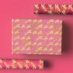 Fun Pink Metallic Monochrome Fa La Christmas Geschenkpapier Set<br><div class="desc">Machen Sie Ihre Urlaubsgeschenke funkeln mit unseren Fun Pink Metallic Monochrome Fa La Weihnachtswrapping Paper Sheets! Dieses helle und fröhliche Packpapier zeichnet sich durch ein spielerisches rosa- und rotes monochromes Design aus, hervorgehoben durch die skurrile Schrift "Fa La" und festliche Goldakzente. Dieses Verpackungspapier ist ideal, um Ihren Weihnachtsgeschenken eine lustige...</div>