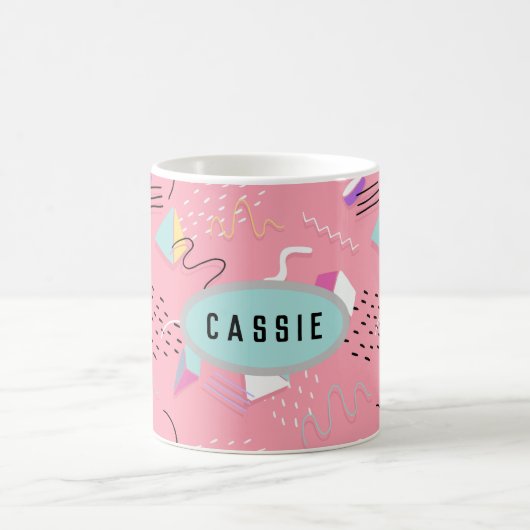 Fun Pink Throwback Graphics der 1990er Jahre Kaffeetasse (Mittel)