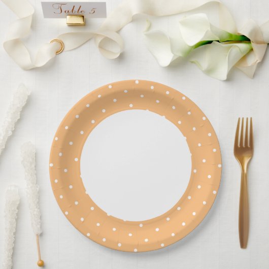 Fun Polka Dotted Light Orange Außenring auf Weiß Pappteller (Hochzeit)