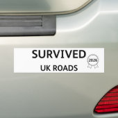 Fun Pothole Bumper Sticker SURVIVED UK ROADS 2026 Autoaufkleber (Auf Auto)