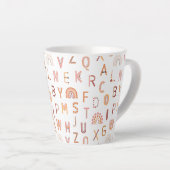 Fun Rainbow Alphabet Muster Milchtasse (Rechte Ecke)