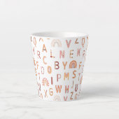Fun Rainbow Alphabet Muster Milchtasse (Vorderseite)