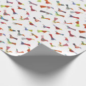Fun Rainbow Bird Geschenkpapier (Ecke)