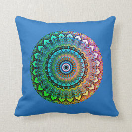 Fun Rainbow und Hearts Mandala auf Blue Kissen