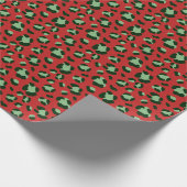 Fun Red Green Christmas Leopard Print Geschenkpapier (Ecke)