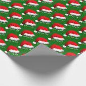 Fun Red Santa Claus Hat HOHOHO on Green Geschenkpapier (Ecke)