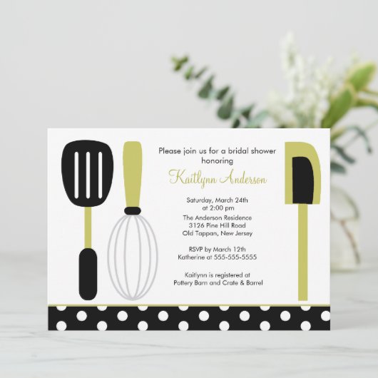 Fun Retro Kitchen Bridal Dusche Einladung Grün (Stehend Vorderseite)