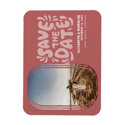 Fun Retro Typografy Foto Hochzeit Speichern Sie da Magnet (Vertikal)