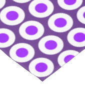 Fun Retro Zwei Tone Lila gezogenes geometrisches M Tischdecke (Schrägansicht)