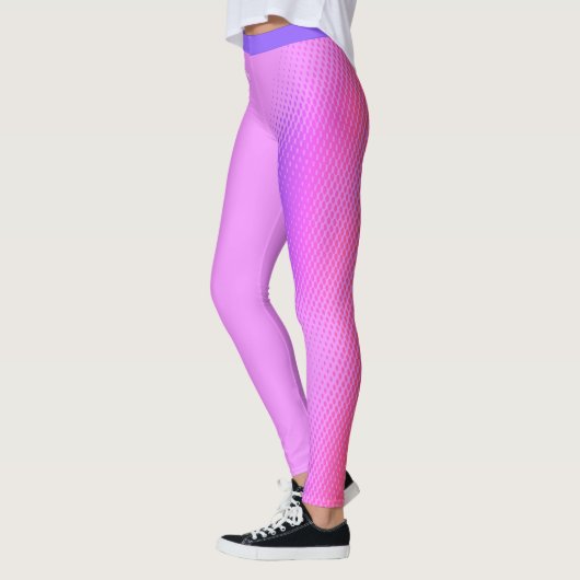 Fun Rosa und Lila Streifen mit Ihrem Namen auf Ros Leggings (Links)