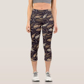 Fun Shades of Brown Vape Muster Capri Leggings (Vorderseite)