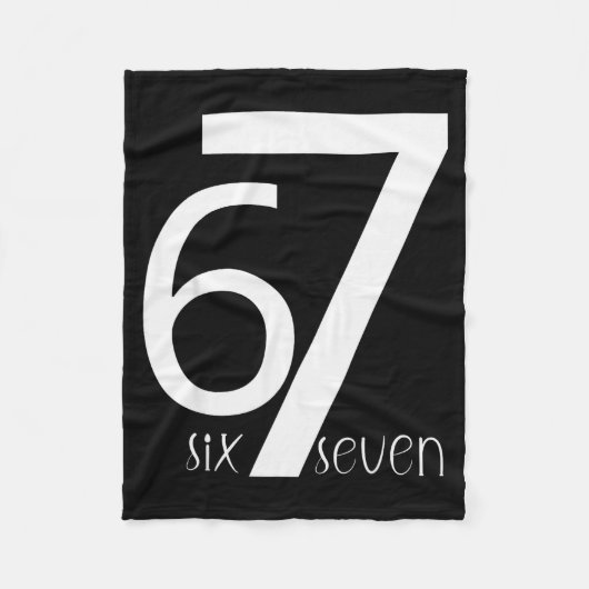 Fun Six Seven 6 7 Meme Design 6 7  Fleecedecke (Vorderseite)