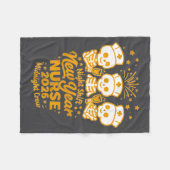 Fun Skeleton Er Icu Nurse Night Shift Crew New Yea Fleecedecke (Vorderseite (Horizontal))