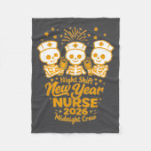 Fun Skeleton Er Icu Nurse Night Shift Crew New Yea Fleecedecke (Vorderseite)