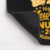 Fun Skeleton Er Icu Nurse Night Shift Crew New Yea Mousepad (Ecke)