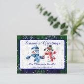 Fun Snowmen Die Grüße der Saison Black Watch Tarta Feiertagspostkarte (Stehend Vorderseite)