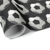 Fun Soccer Ball Muster auf schwarz Geschenkpapier (Rolleneckpunkt)