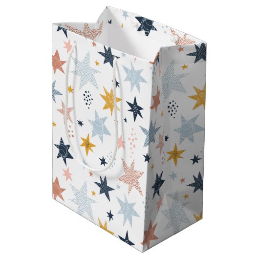 Fun Star Muster Mittlere Geschenktüte (Rückseite Schrägansicht)